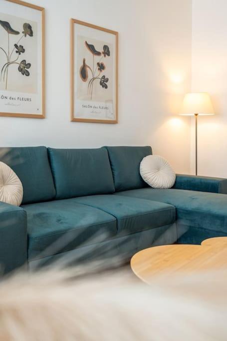 Modern And Calm 2Bdrm Apt In City Centre Sofia Exterior photo
